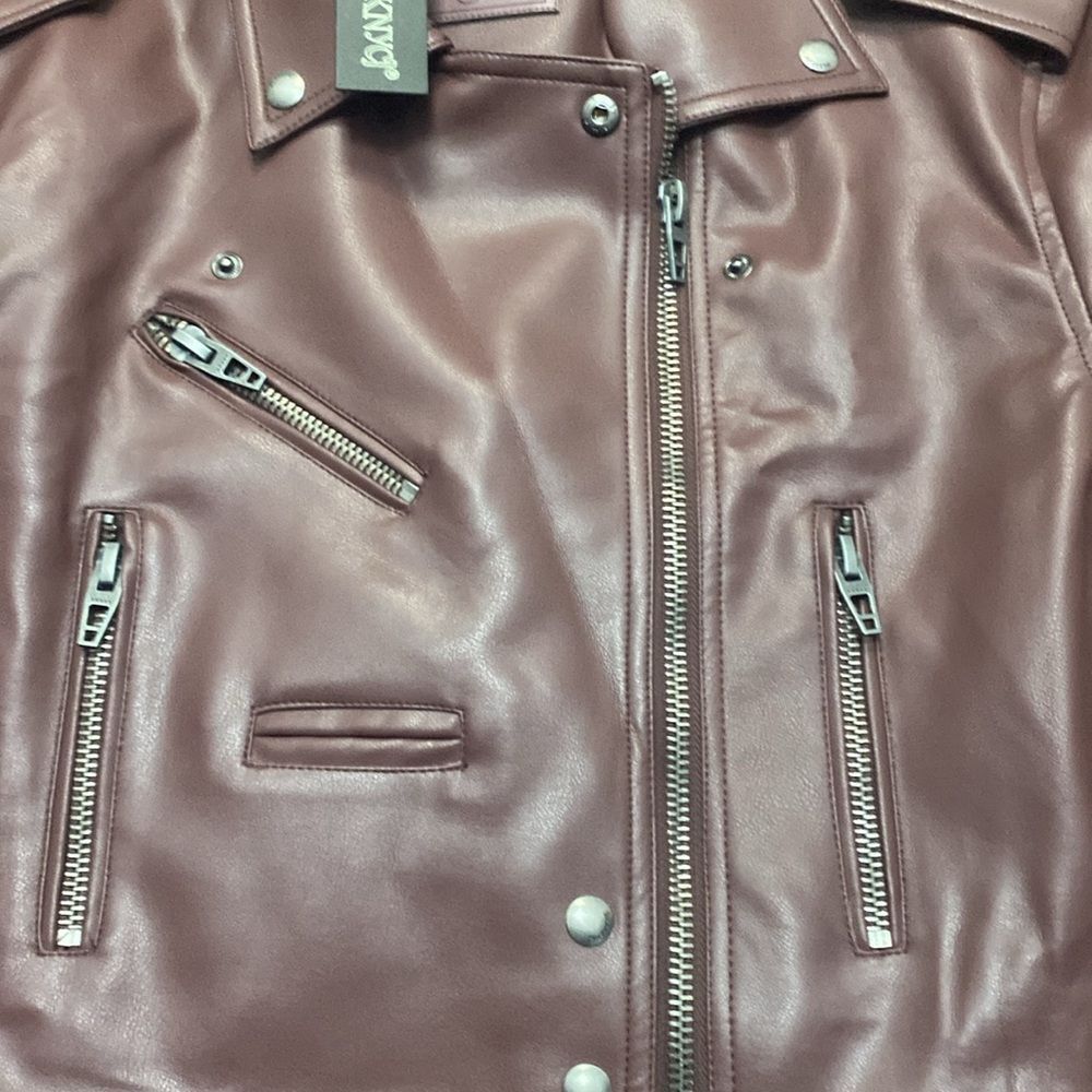 Blank NYC Faux Leather crop Head over Heels Moto Jacket Maroon/ Burgundy - Picture 3 of 5